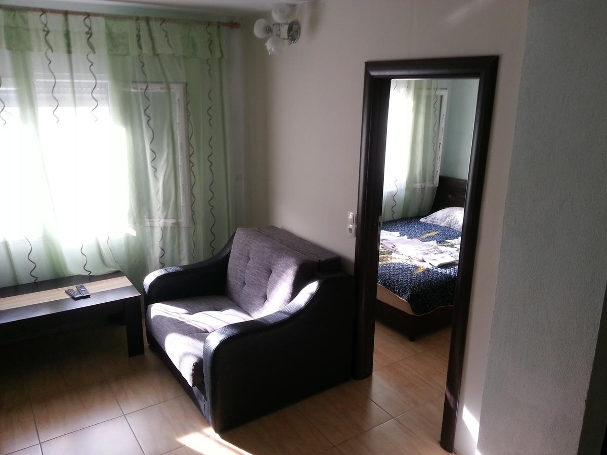 Apartments Dubrava 106 Добра-Вода Экстерьер фото